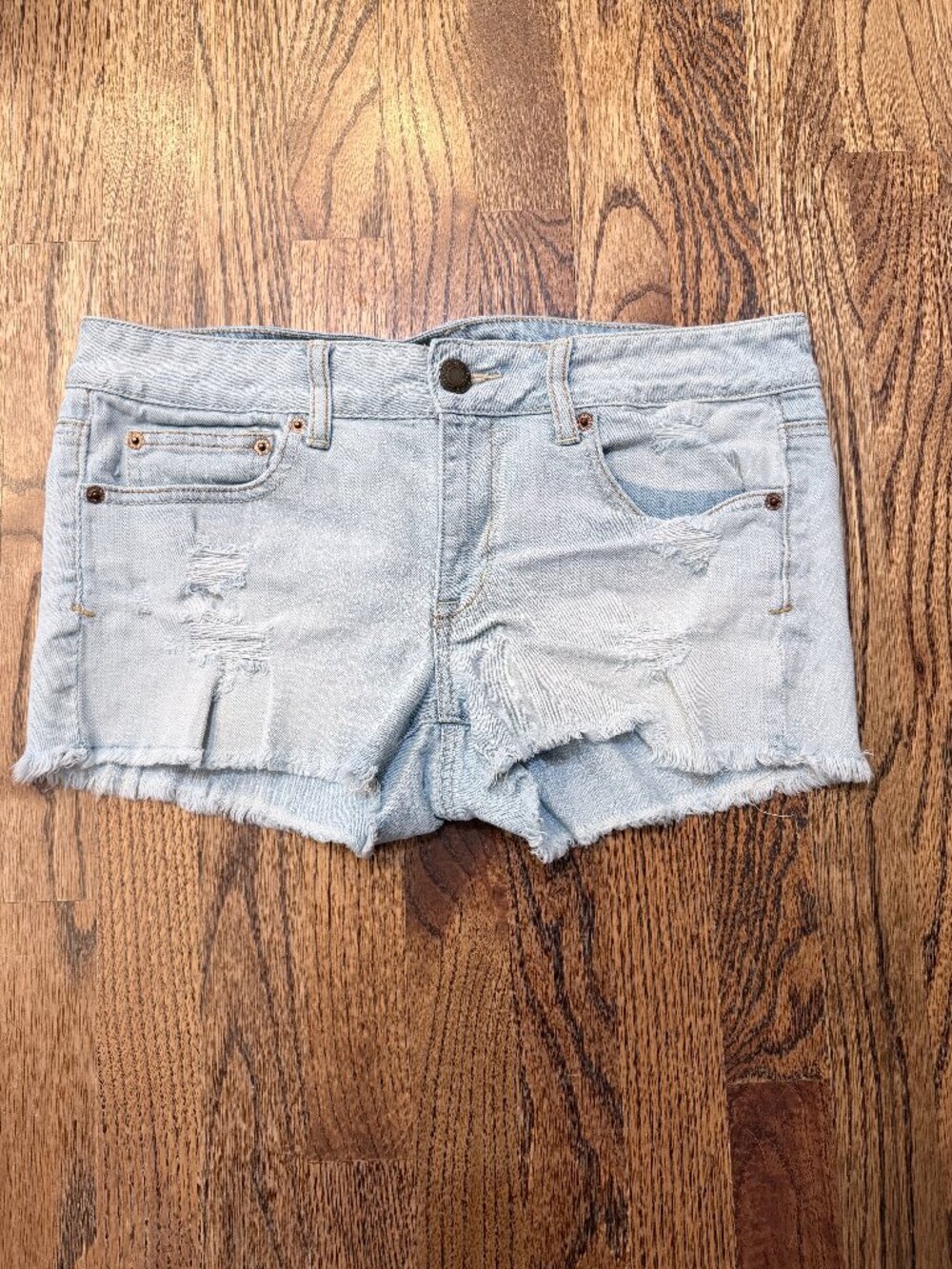 American Eagle Women’s Size 12 Light Wash Distressed Denim Cutoff Shorts